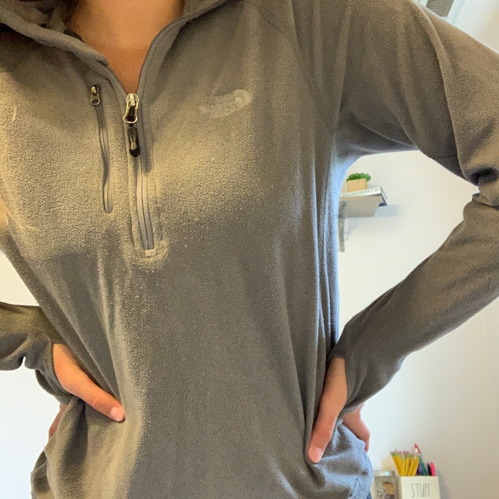 Light half zip sweater from north face